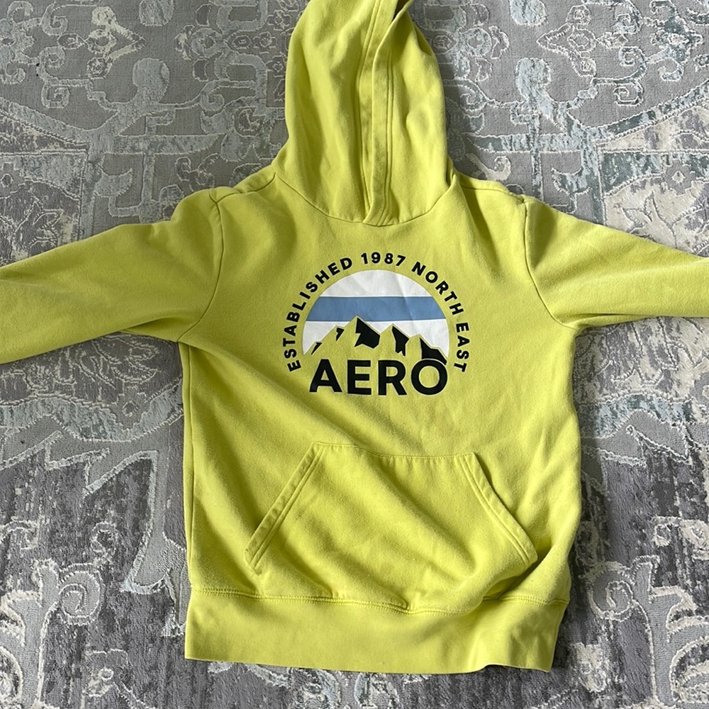 Yellow sweatshirt